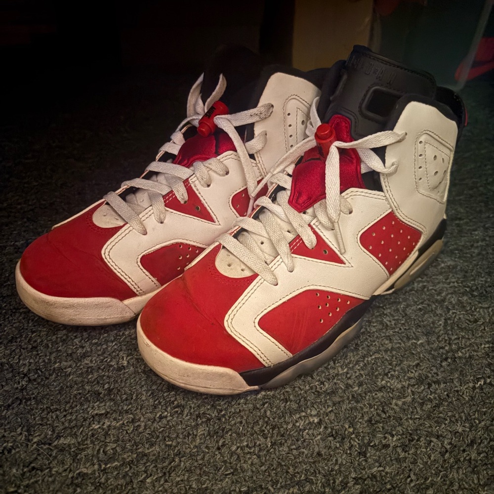 Jordan Retro 6 “carmines”